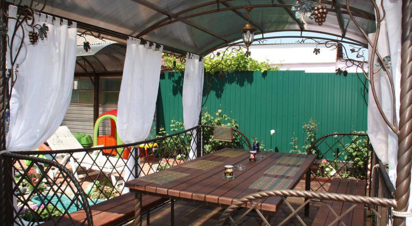 Гостиница Viktoria Guest House Ейск